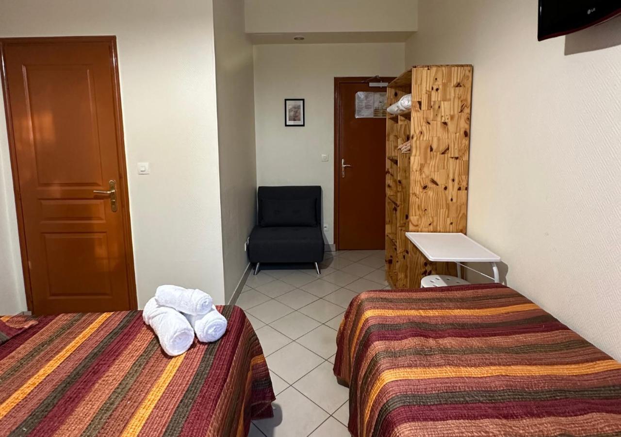 Hotel Victor Hugo Обервилье Экстерьер фото